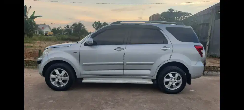 Jual Terios MT TX 2010 silver manual