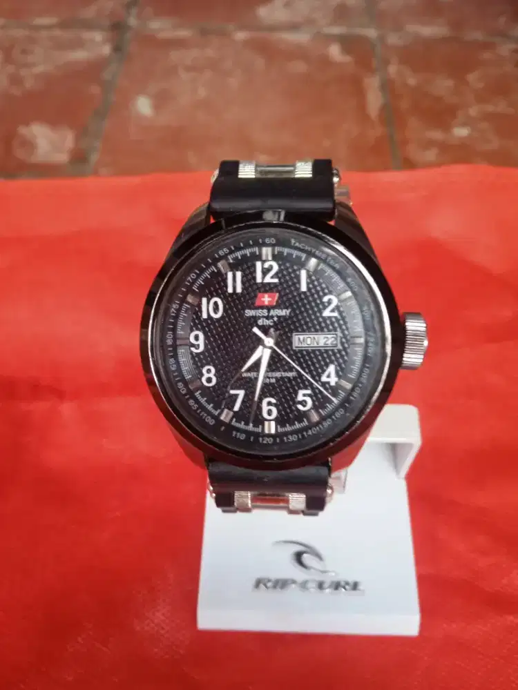 Swiss Army dhc+SA2378M