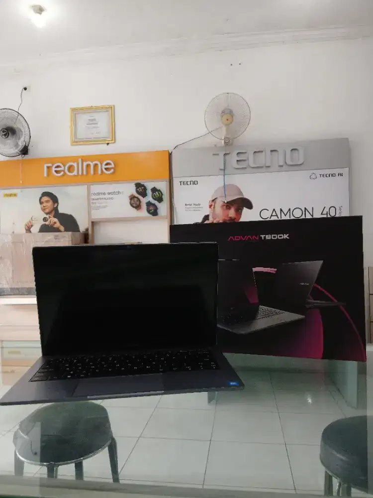 Laptop Advan Tbook