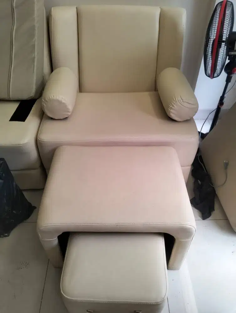 Sofa Refleksi Standar