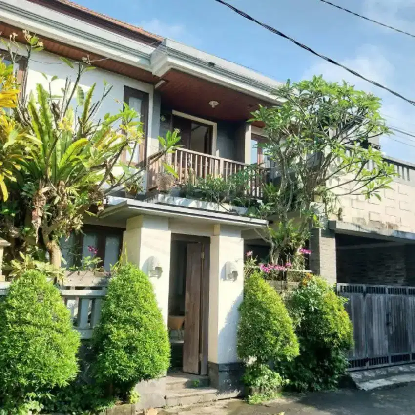Di jual rumah semi villa ,Dalung , Badung , Bali