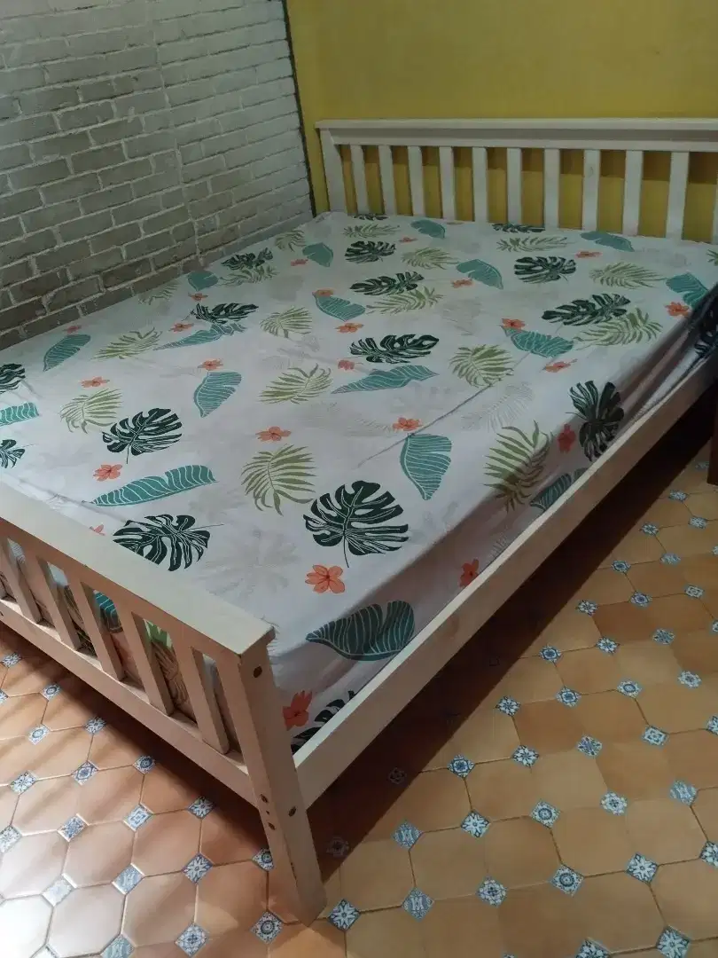 Dipan tempat tidur Fabelio plus springbed