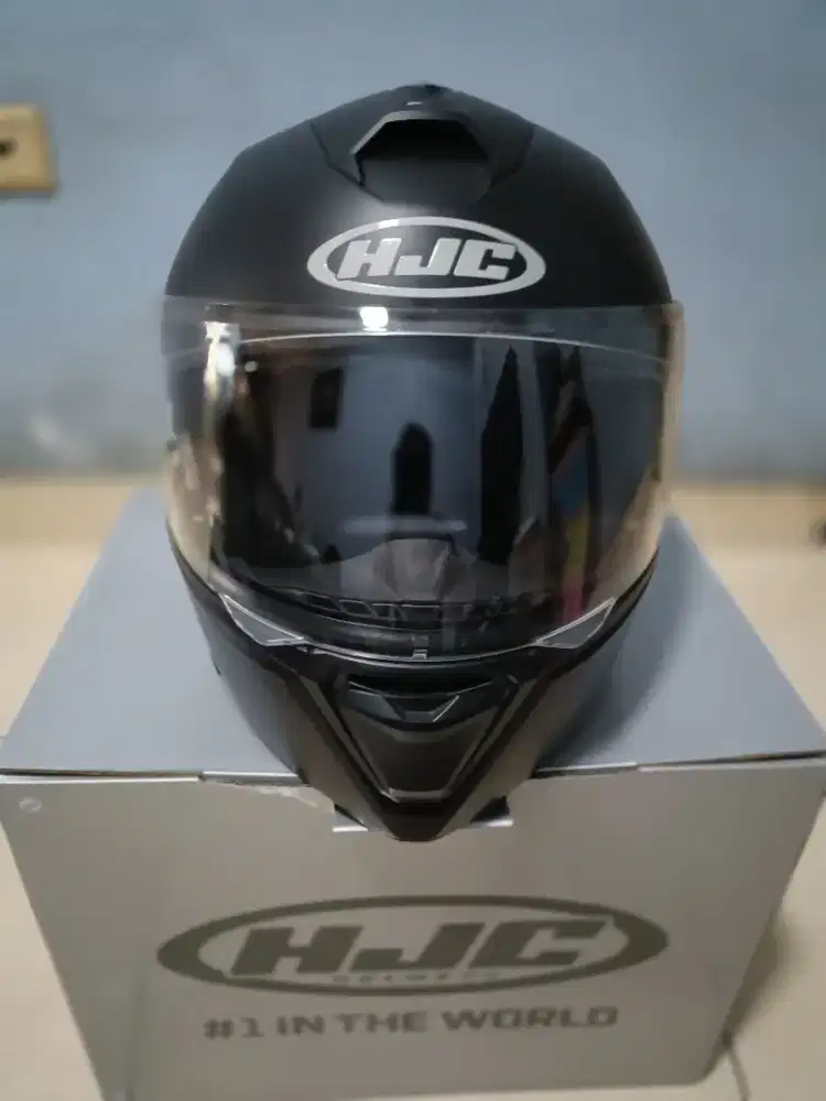 Helm HJC i90 modular ( sarung + kardus HJC )