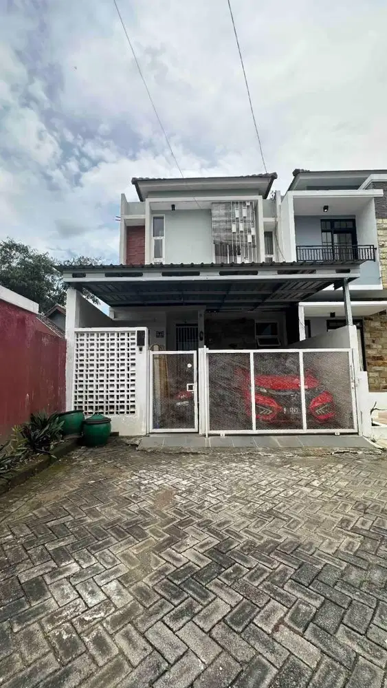 Dijual Cepat Rumah Di Belakang Perumahan Araya