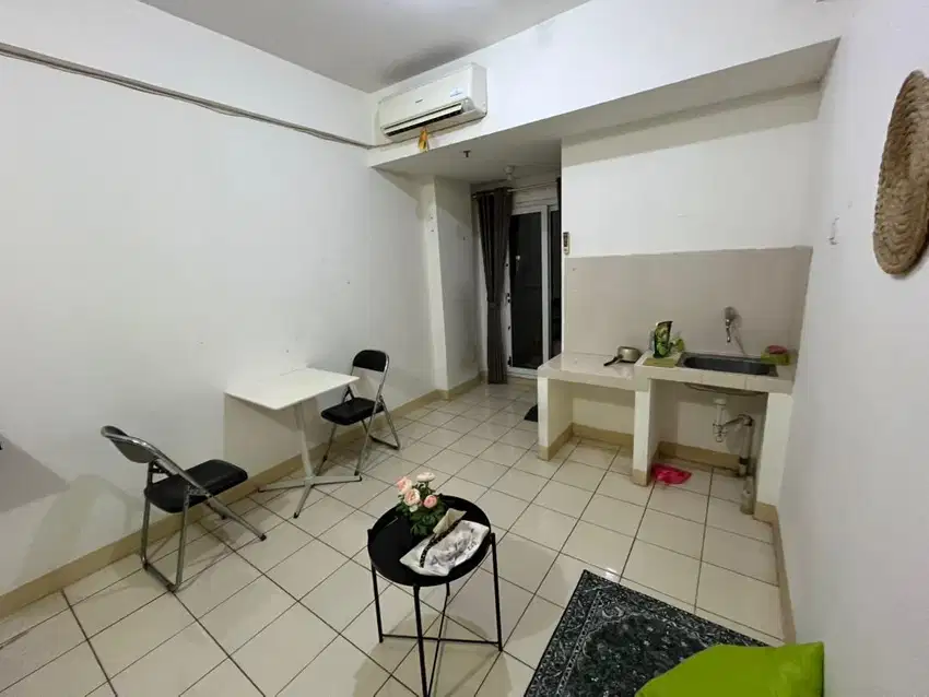 Disewakan Studio Apartemen Puri Parkview (semi-furnished)