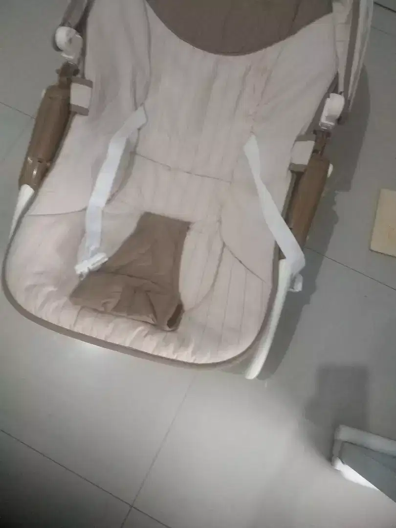 Baby bouncer /ayunan bayi