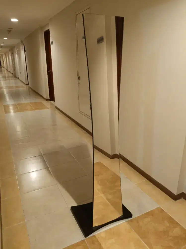 CERMIN LANTAI + GANTUNGAN