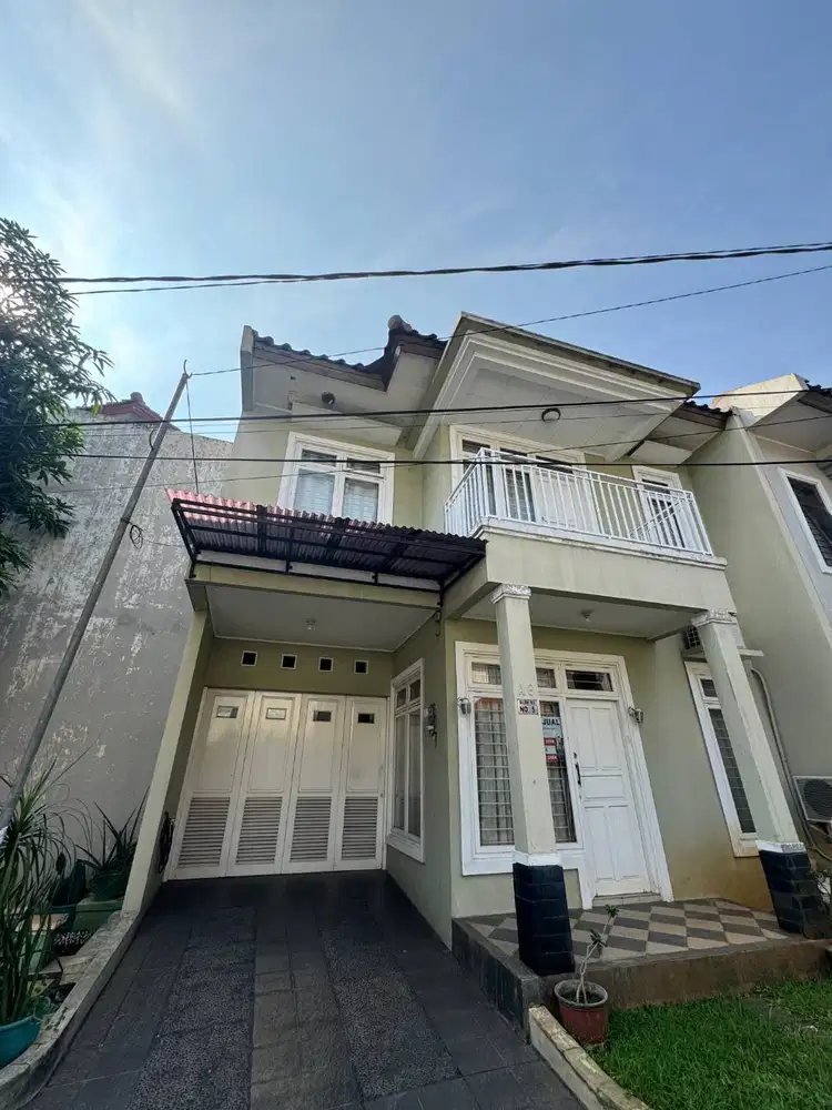 Dijual Rumah 2 Lantai di Jatiwaringin Dekat Akses Tol