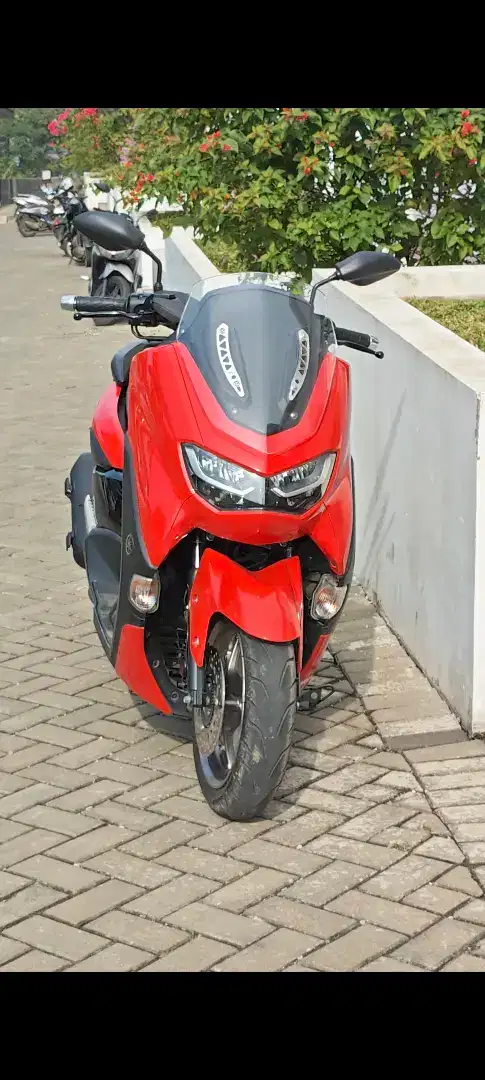 YAMAHA NMAX 2024 KEYLESS MERAH TERAWAT