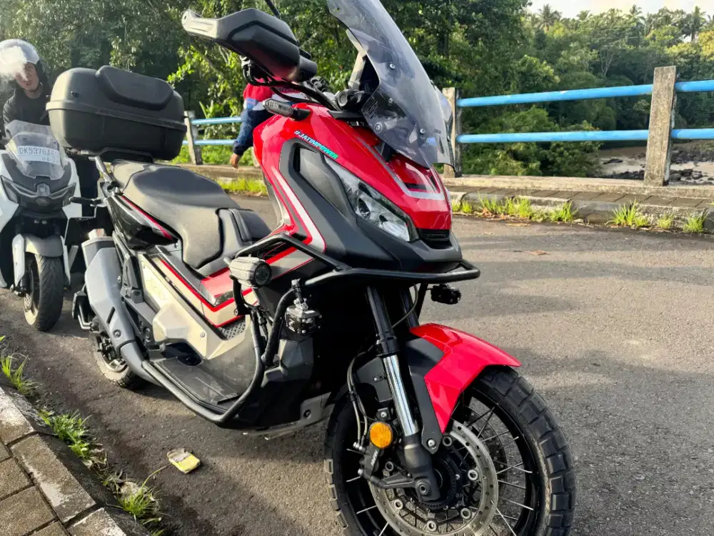 DIJUAL MOTOR HONDA X-ADV 2020