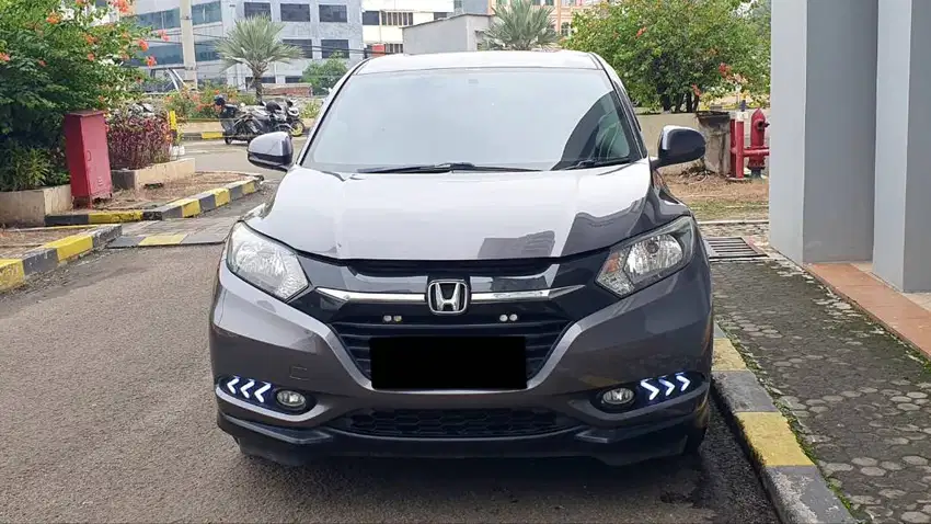 Honda HRV HR-V HR V 1.5 S CVT AT Abu NIK 2017 Low KM 50rb Record