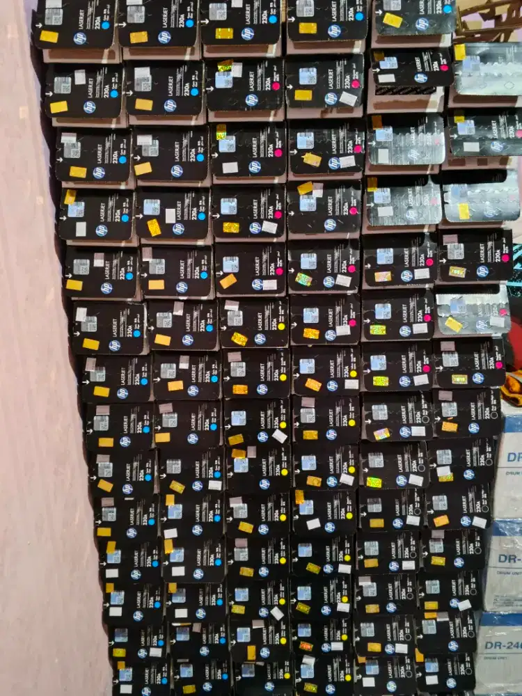 KAMI MENAMPUNG TONER CARTRIDGE BUAT PRIN BARU