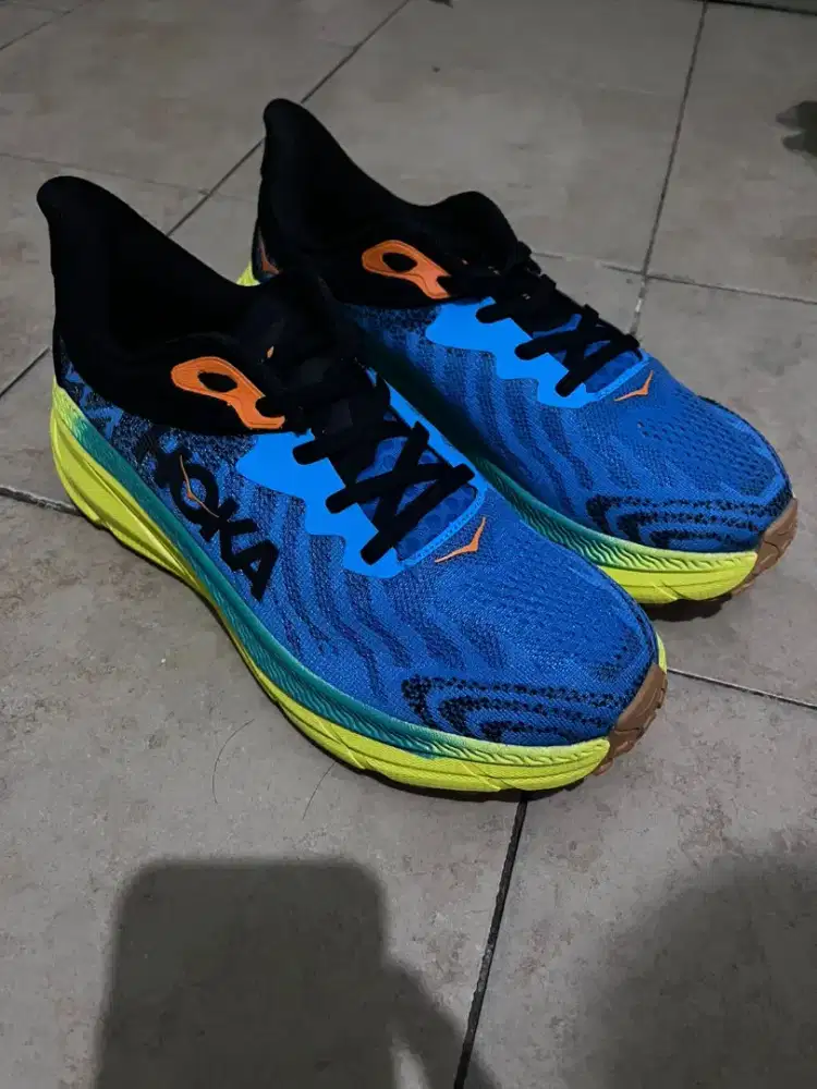 Sepatu Running HOKA Challanger ATR 7