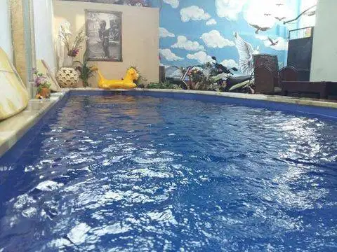 Disewakan Rumah + Kolam Renang di Denpasar Barat 60 jt nego