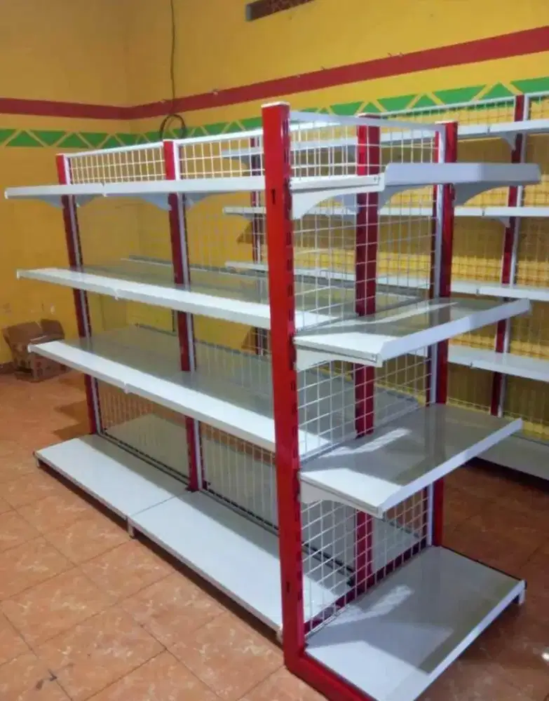 Rak gondola, Rak minimarket Malang