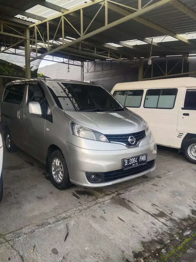 Nissan Evalia XV manual