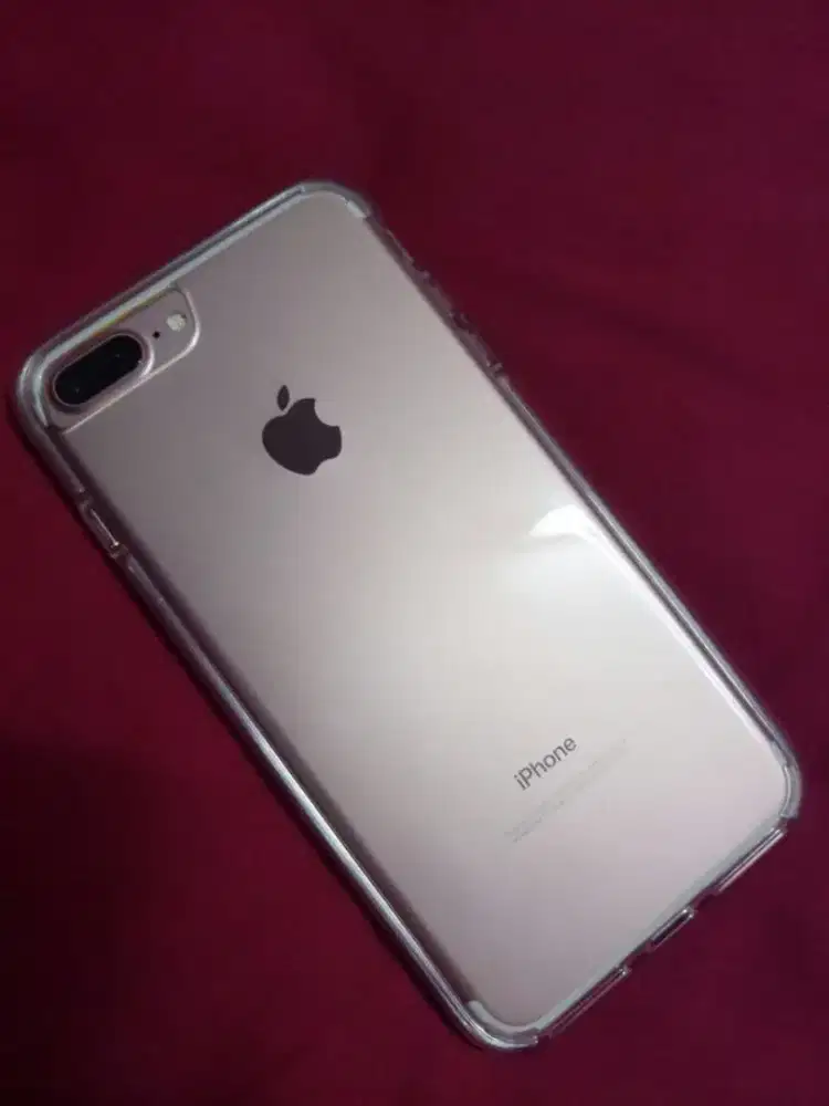 iPhone 7 plus(gold)