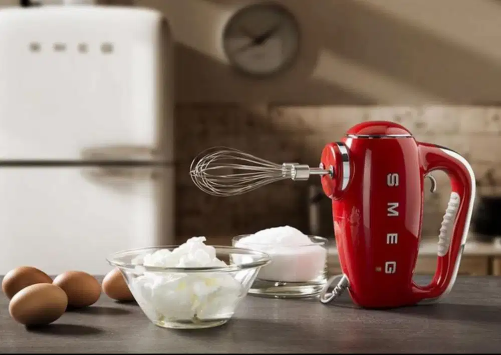 SMEG Hand Mixer 50's Retro Style Aesthetic - Mixer Tangan SMEG 250Watt