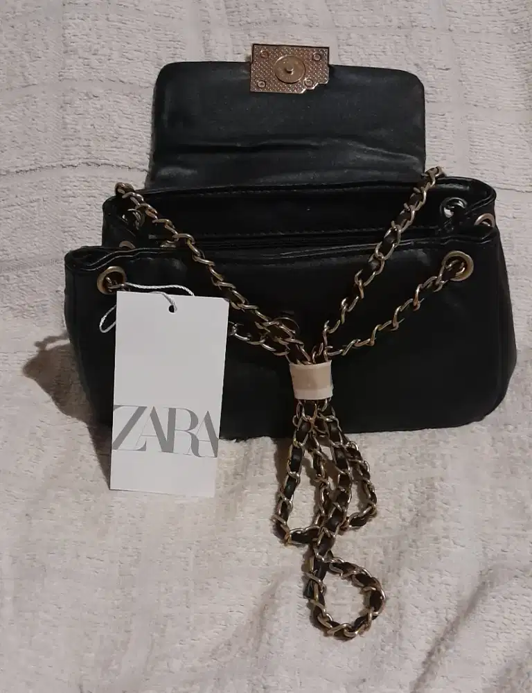 Tas Bahu Wanita ZARA Metal Decorated Chain  Flap Magnet Import