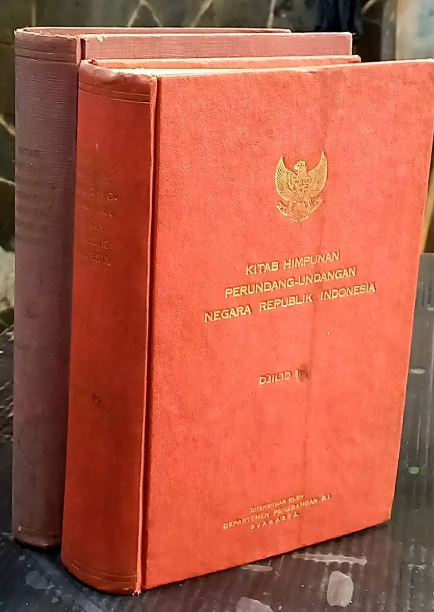 Kitab Himpunan Perundang-undangan Negara RI jilid 1&2