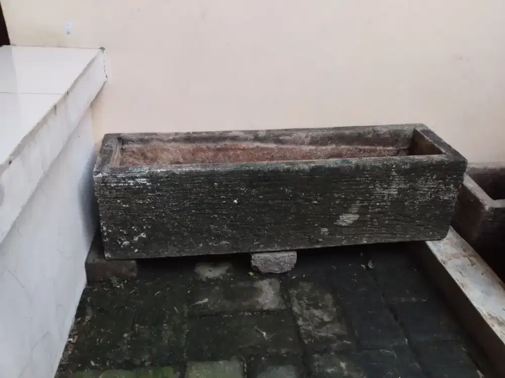 Pot Cor Semen Tempat Tanaman Hias