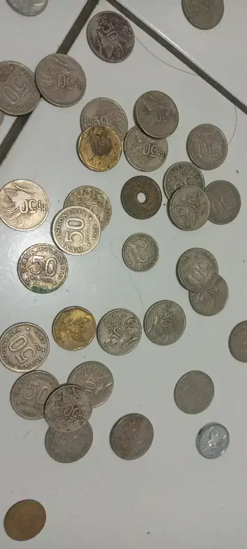 Uang kuno lama.50.1000.100.25.