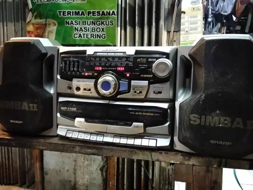 Tape radio sharp Simba II
