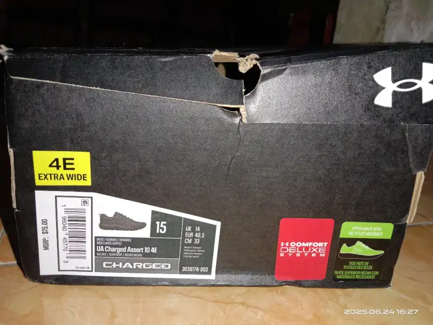 Sepatu Under Armour