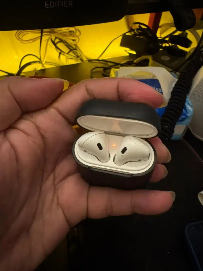 Airpods gen 2 bekas pribadi