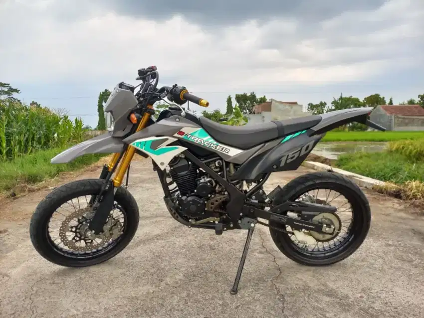 KLX D-TRACKER 2019 SE