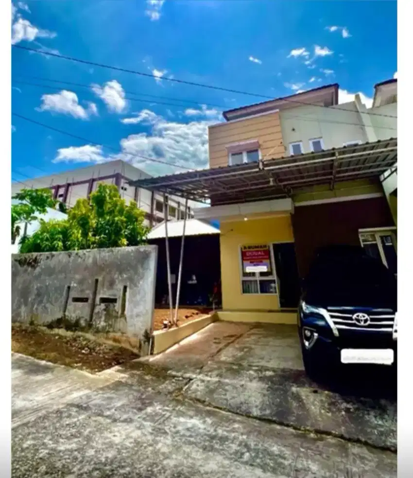 DIJUAL CEPAT RUMAH 2 LANTAI, REGENCY - CASTARICA, TANPA PERANTARA.