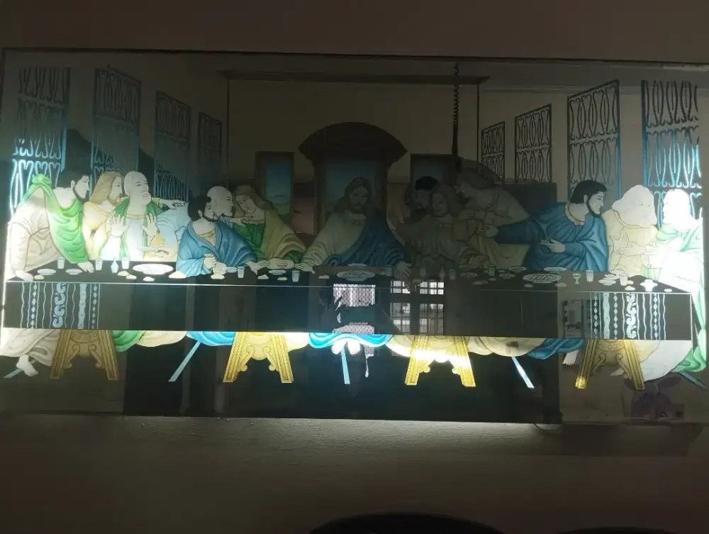 Kaca Grafir Berwarna