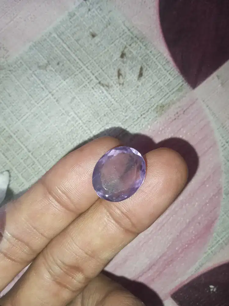 Batu natural kecubung Kalimantan