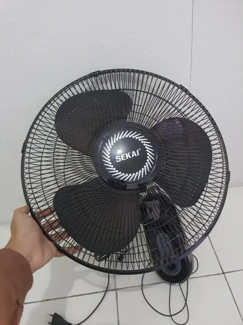 Kipas angin 14 merk sekai
