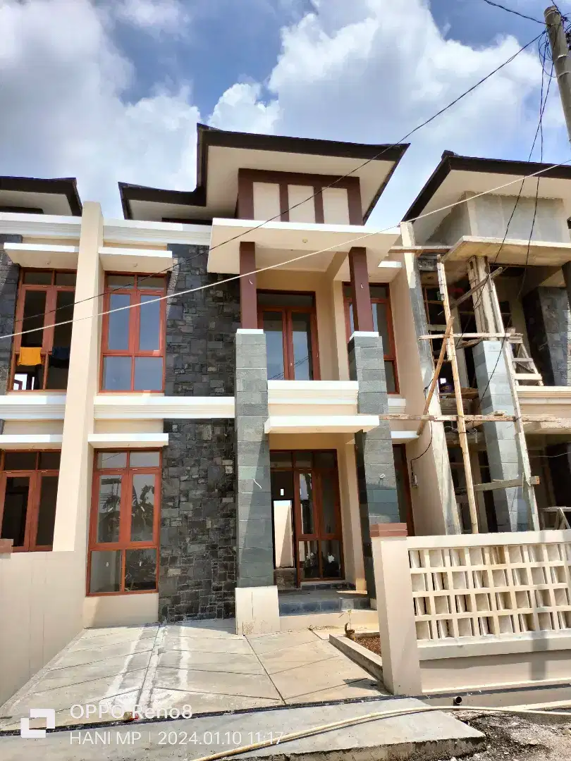 Rumah baru Di Cluster premium di Margahayu Raya.