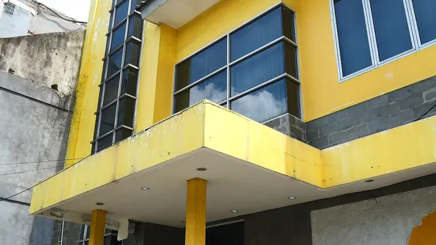 Gedung Kantor Ada Lift Dan Parkir Luas Di Cempaka Putih Jakpus