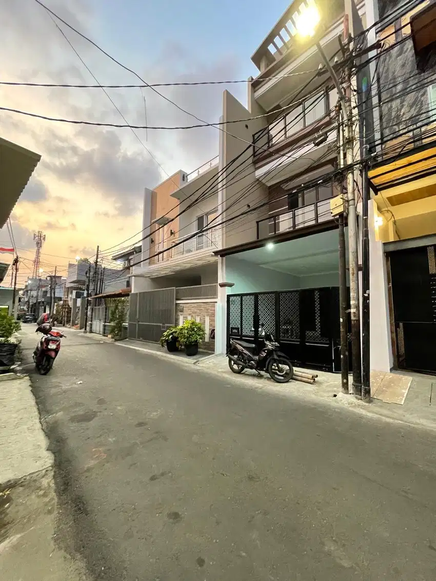 DIJUAL RUMAH BAGUS DI KARANG ANYAR 74,25m2 HADAP SELATAN,KODE FR