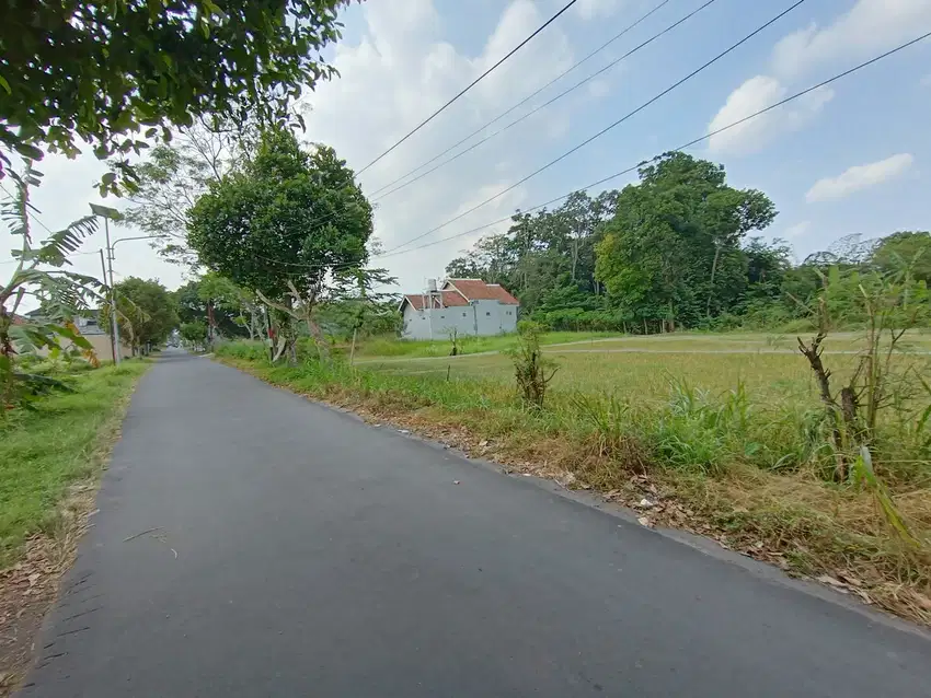 Dekat GIS Maguwoharjo, Tanah Tepi Aspal Pugeran Sleman