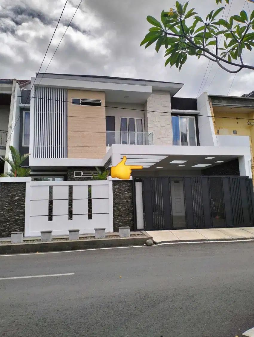 DIJUAL Rumah Mewah Dengan Perabot Dan Kolam Renang di Panakkukang