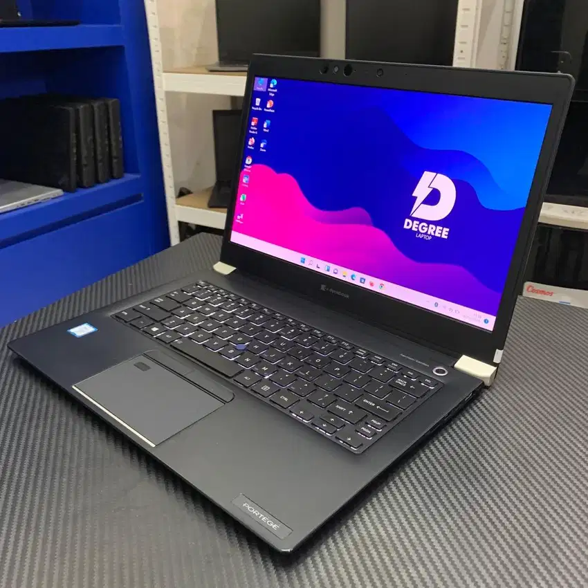 Laptop Toshiba Dynabook X30-F Touchscreen i5 Gen 8 RAM 8 GB SSD 256 GB