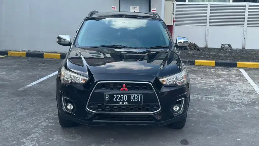 DP 15 MITSUBISHI OUTLANDER PX 2.0 2015 AT TERMURAH