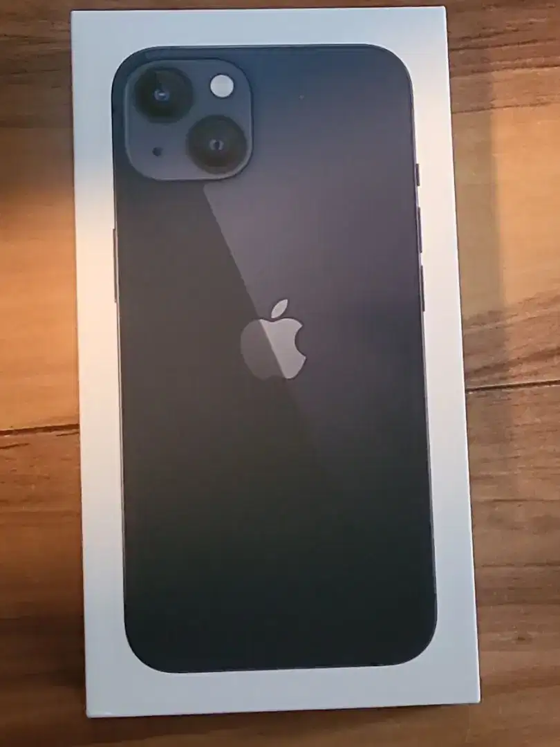 Iphone 13 138GB Garansi resmi Ibox