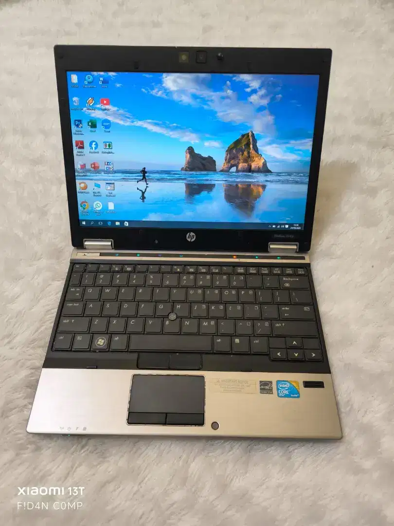 Dijual laptop hp super kencang,core i7 ram 8 gb,ssd 128 gb
