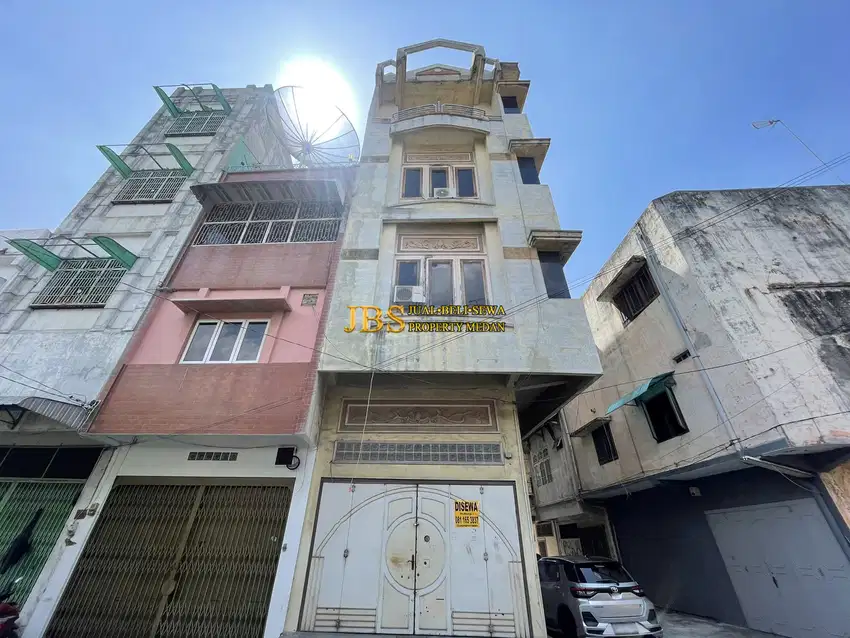 Disewakan Ruko Hook di Jalan Ansari (Dekat Jl. M.H Thamrin) - Medan