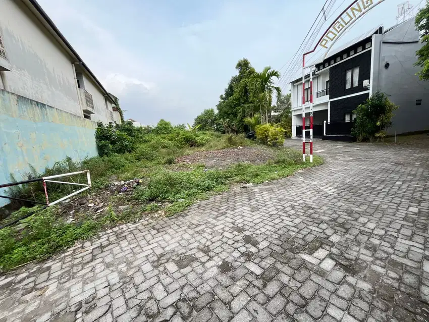 3 menit Kampus UGM Jl Kaliurang km 4
