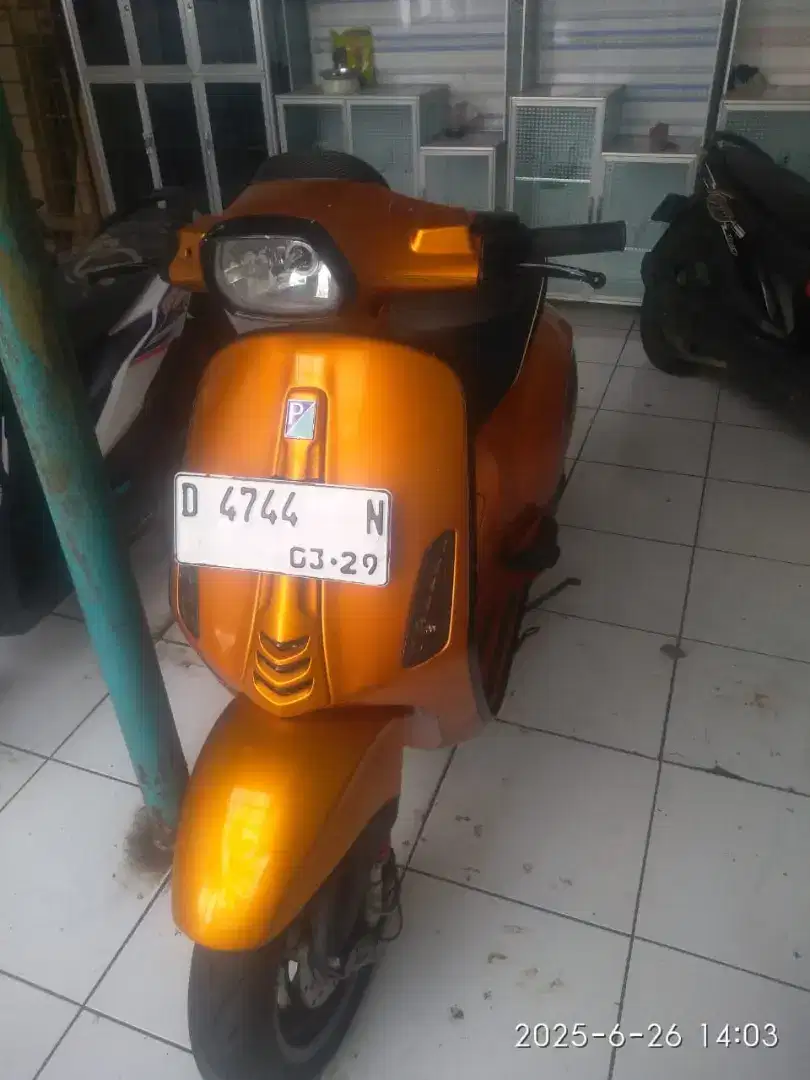 Vespa sprint iget 2019 surat komplit