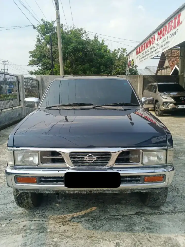 Nissan Terano 2.4 MT 2002