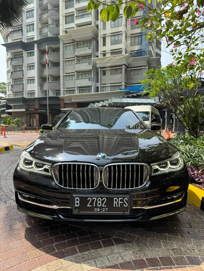 BMW 740Li 2017 hitam black 740li 2018 pure excellence 740i 2016 bu