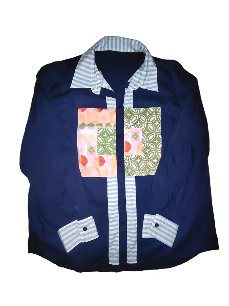 Preloved Kemeja Batik Wanita