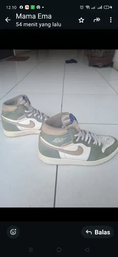 Sepatu NIKE AIR JORDAN 1 RETRO HIGH HYPER ROYAL